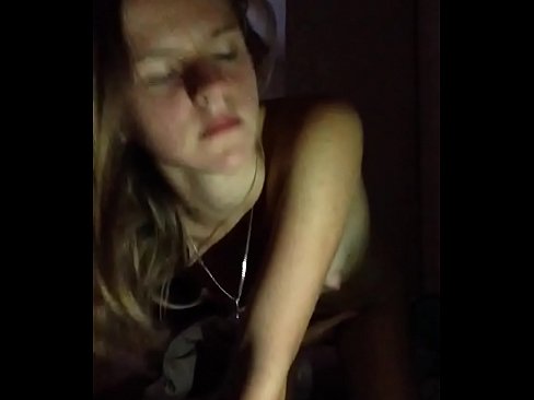 ❤️ msichana punyeto na cums Pono ya kujitengenezea nyumbani ❌